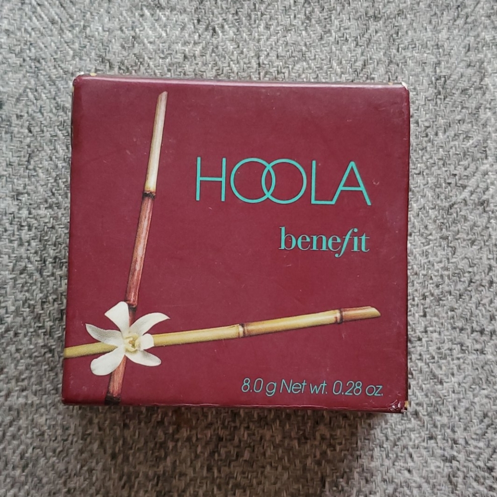 HOOLA benefit bronzer